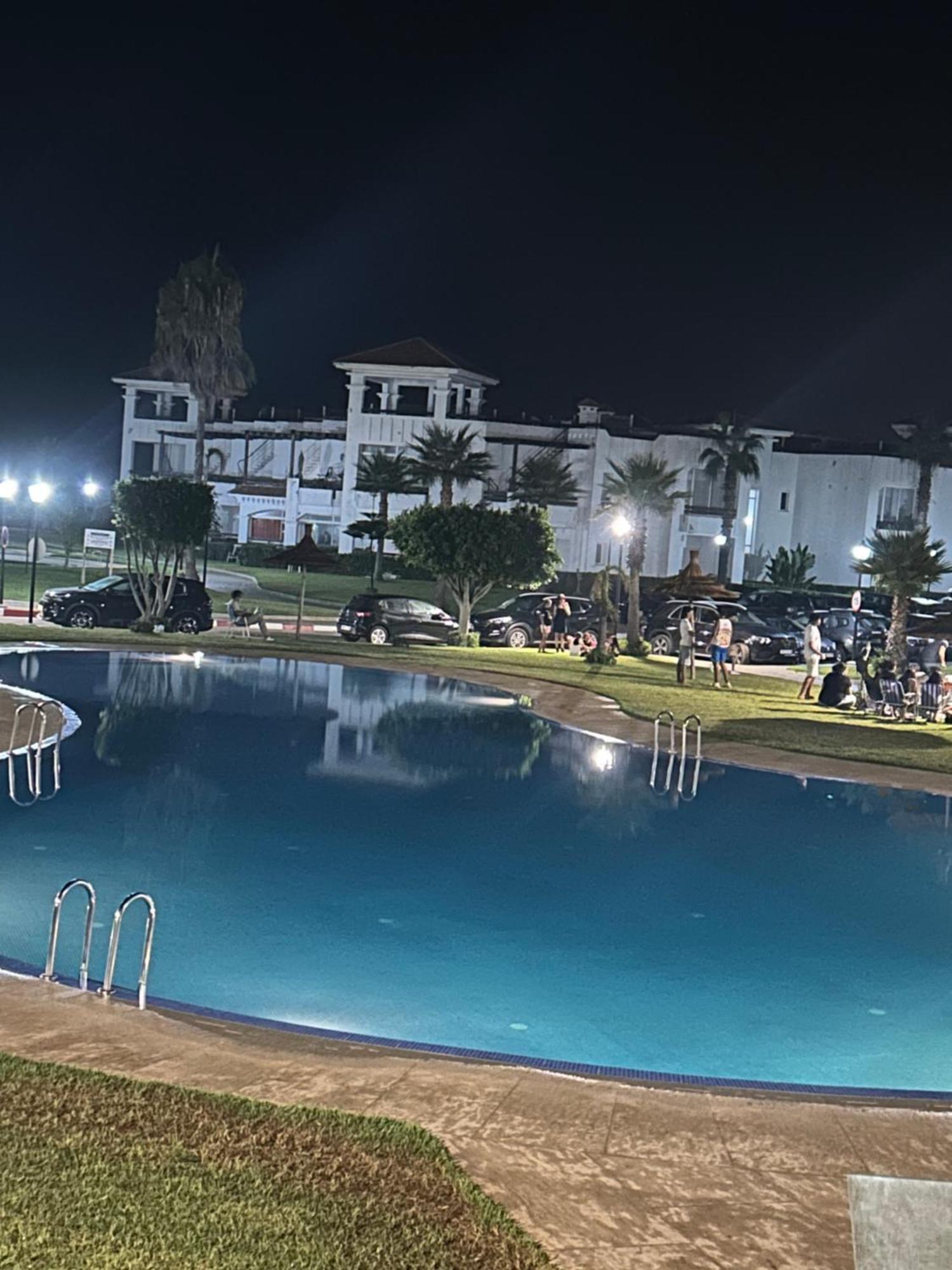 Appartement Pied Dans L Eau A Residence Beralmar Asilah Exteriér fotografie